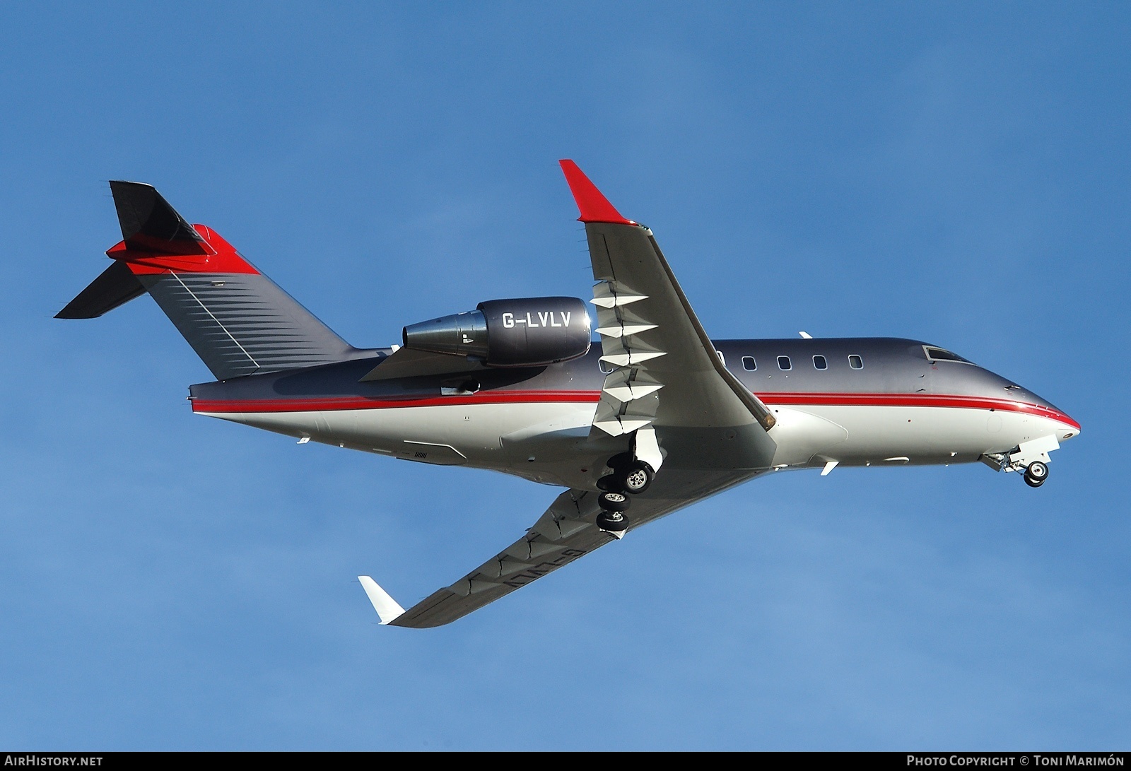 Aircraft Photo of G-LVLV | Bombardier Challenger 604 (CL-600-2B16) | AirHistory.net #92215