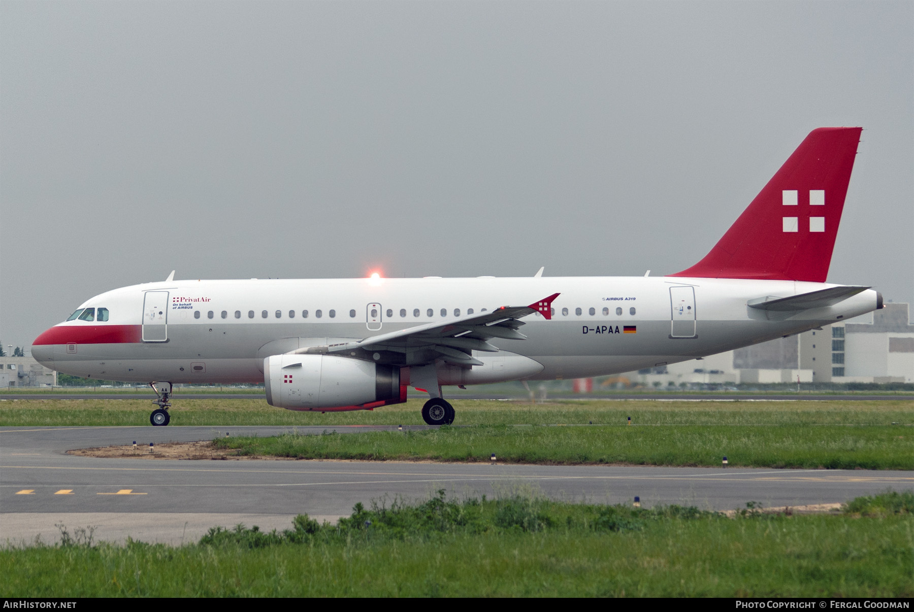 Aircraft Photo of D-APAA | Airbus A319-132 | PrivatAir | AirHistory.net #92304