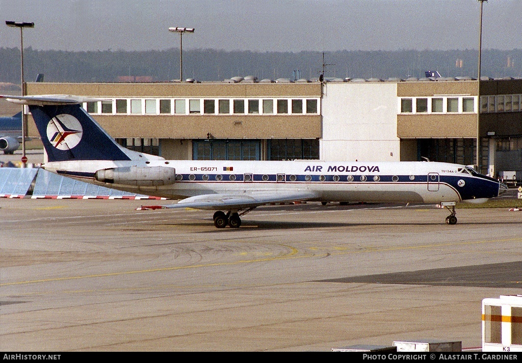 Aircraft Photo of ER-65071 | Tupolev Tu-134A-3 | Air Moldova | AirHistory.net #92347