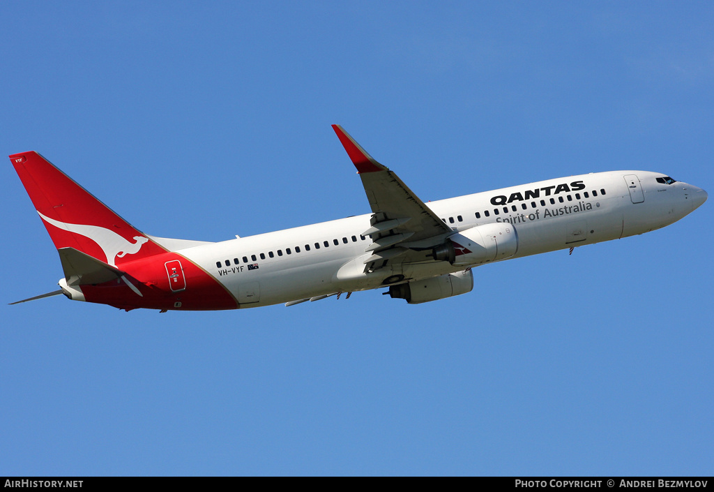 Aircraft Photo of VH-VYF | Boeing 737-838 | Qantas | AirHistory.net #92364