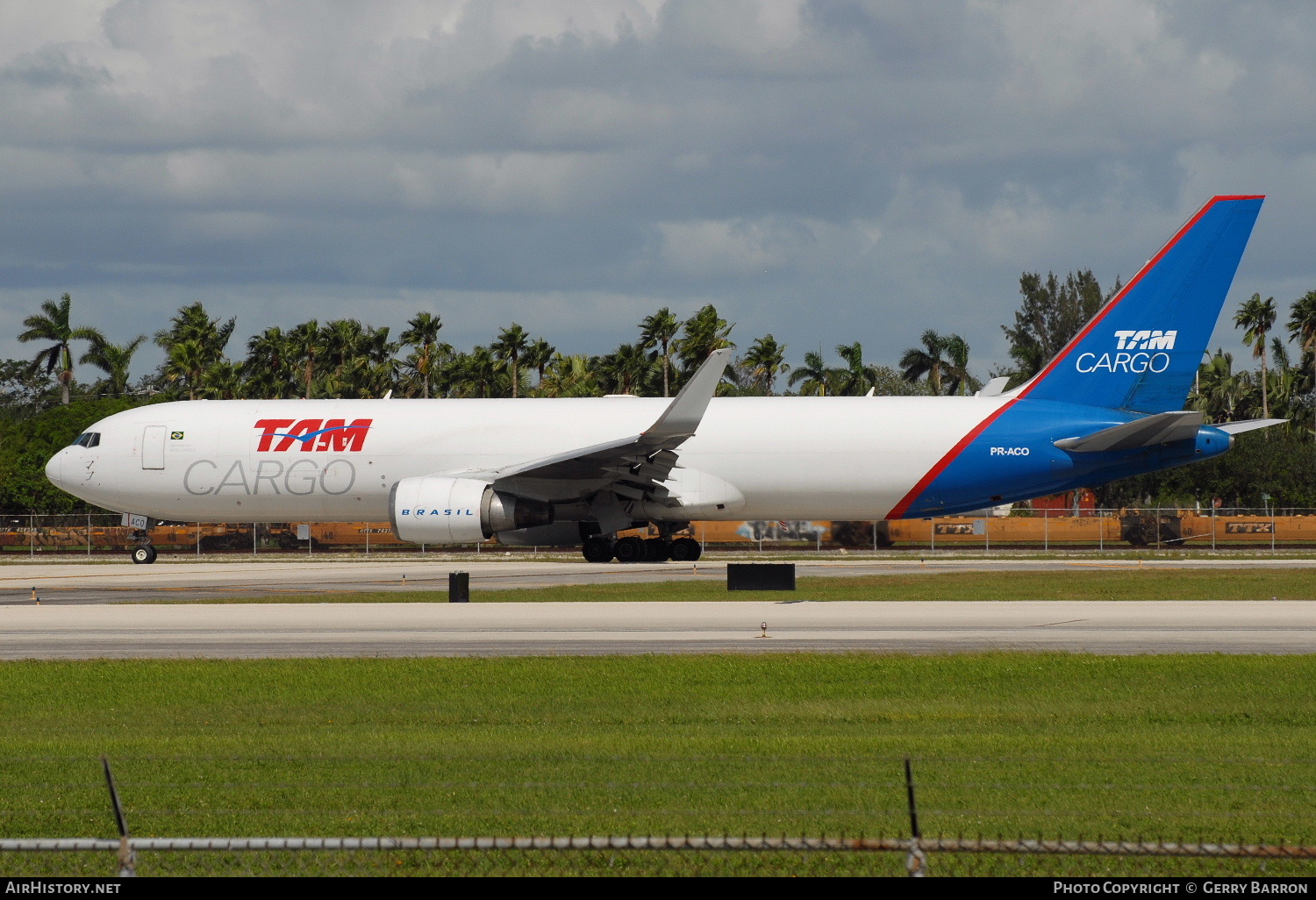 Aircraft Photo of PR-ACO | Boeing 767-346F/ER | TAM Cargo | AirHistory.net #92474
