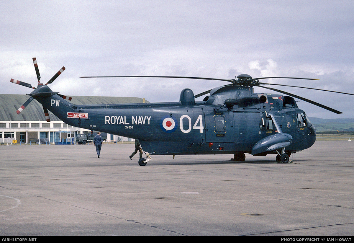 Aircraft Photo of XV658 | Westland WS-61 Sea King HAS2 | UK - Navy | AirHistory.net #92515