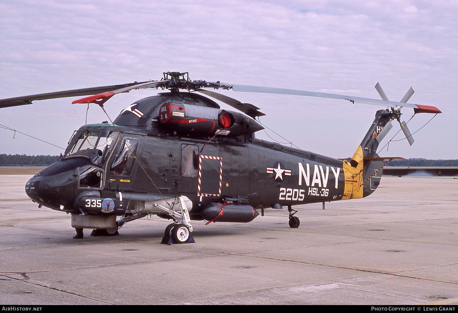 Aircraft Photo of 152205 / 2205 | Kaman SH-2F Seasprite (K-888) | USA - Navy | AirHistory.net #92587