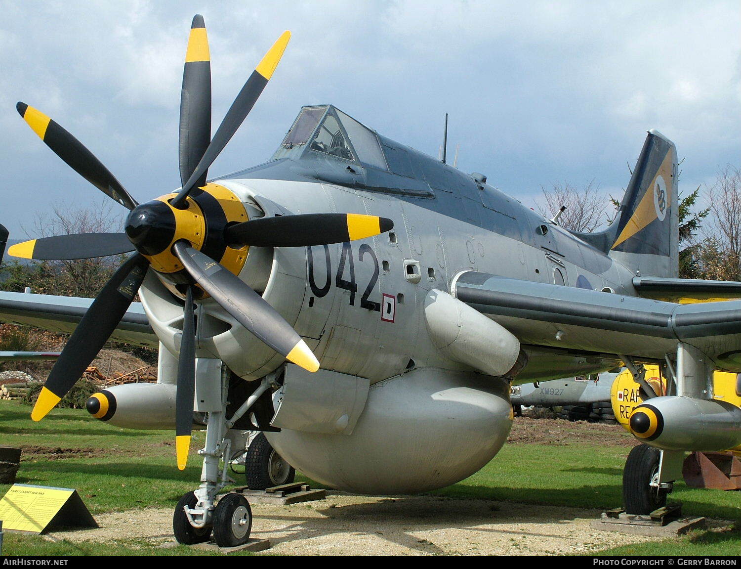 Aircraft Photo of XL450 | Fairey Gannet AEW.3 | UK - Navy | AirHistory.net #92600