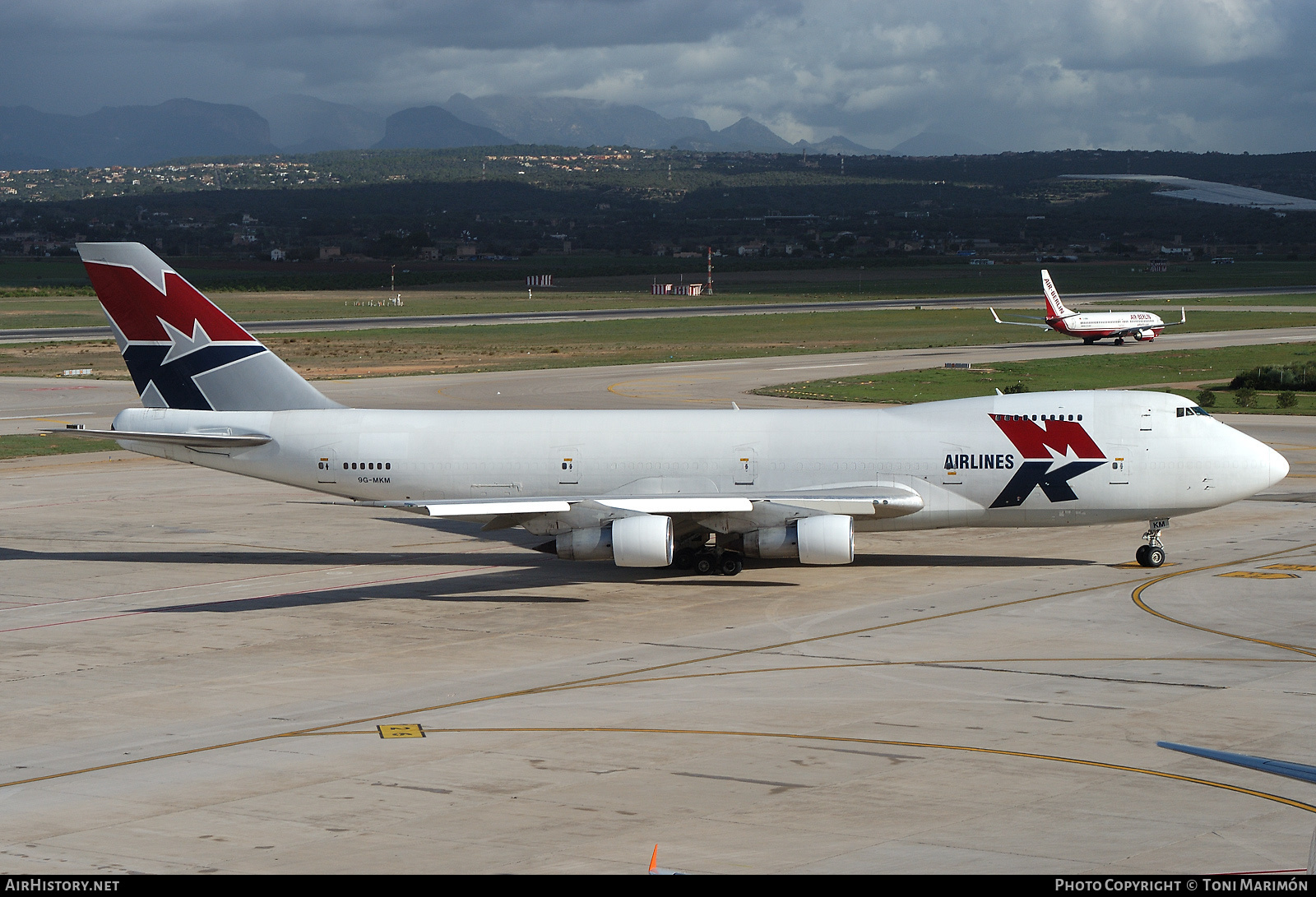 Aircraft Photo of 9G-MKM | Boeing 747-2B5B(SF) | MK Airlines | AirHistory.net #92638