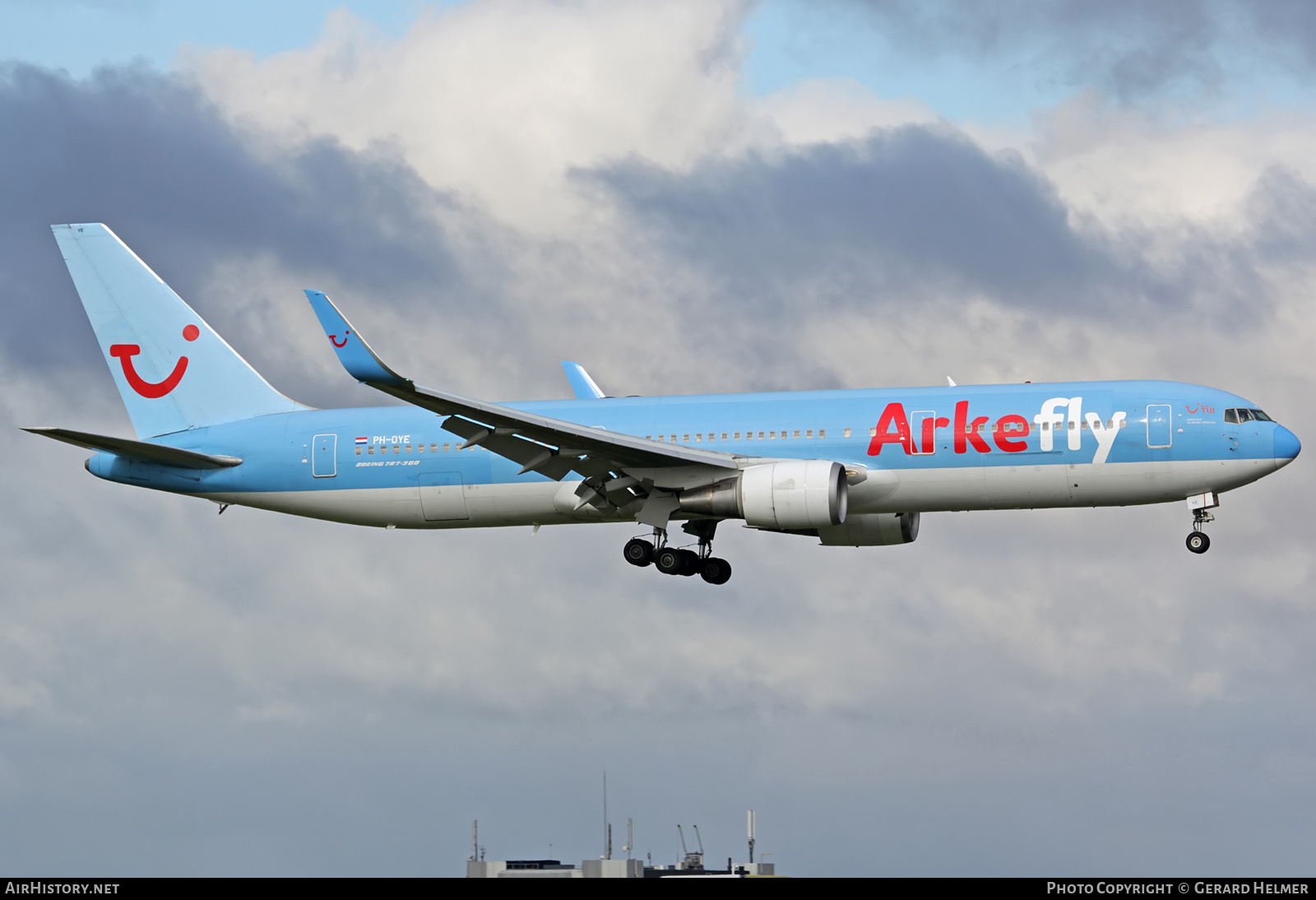 Aircraft Photo of PH-OYE | Boeing 767-304/ER | ArkeFly | AirHistory.net #92778