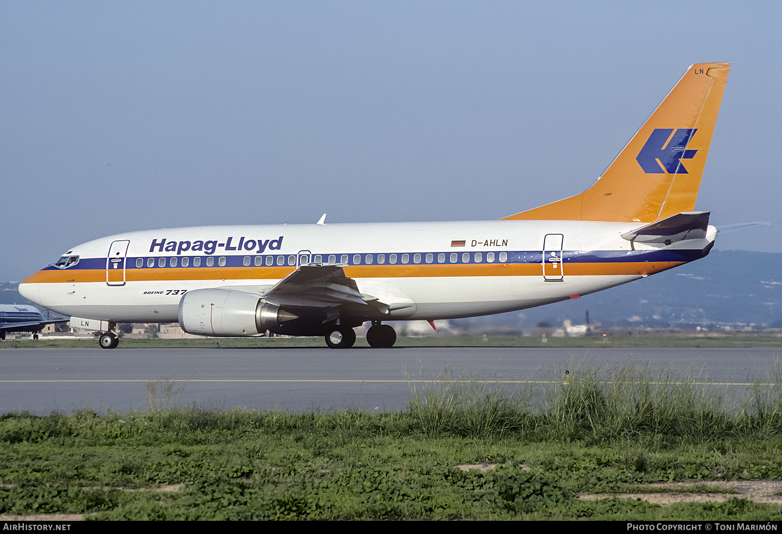 Aircraft Photo of D-AHLN | Boeing 737-5K5 | Hapag-Lloyd | AirHistory.net #92795