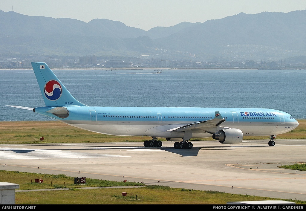 Aircraft Photo of HL7550 | Airbus A330-322 | Korean Air | AirHistory.net #92818