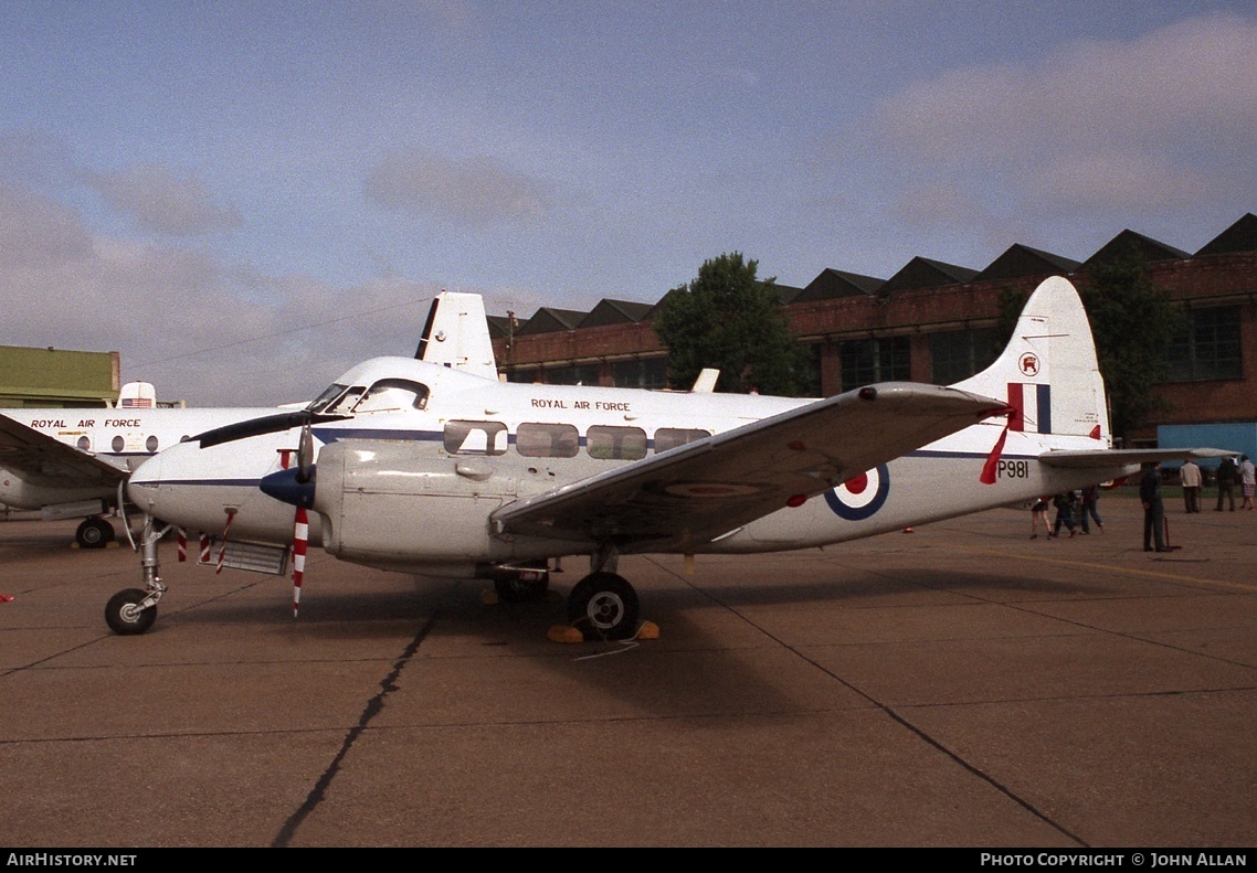 Aircraft Photo of VP981 | De Havilland D.H. 104 Devon C2/2 | UK - Air Force | AirHistory.net #92827