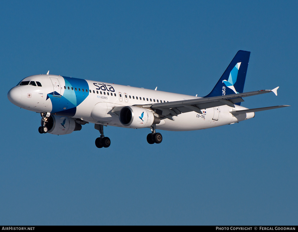 Aircraft Photo of CS-TKL | Airbus A320-214 | SATA Internacional | AirHistory.net #92916