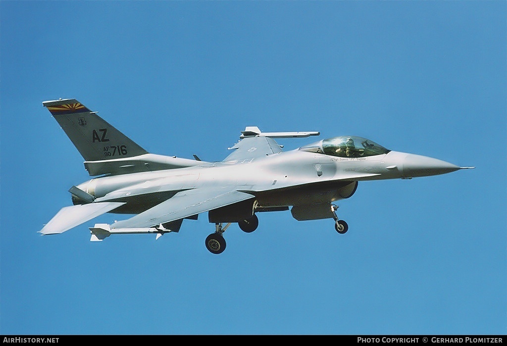 Aircraft Photo of 90-0716 / AF90-716 | General Dynamics F-16CG Fighting Falcon | USA - Air Force | AirHistory.net #92960