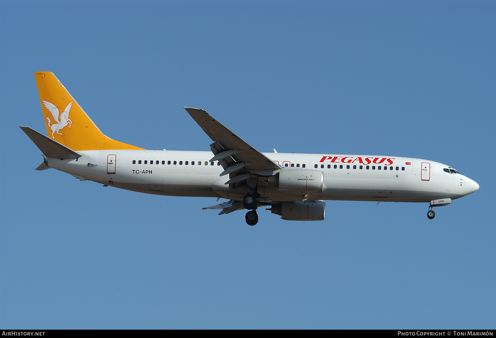 Aircraft Photo of TC-APH | Boeing 737-8S3 | Pegasus Airlines | AirHistory.net #92974