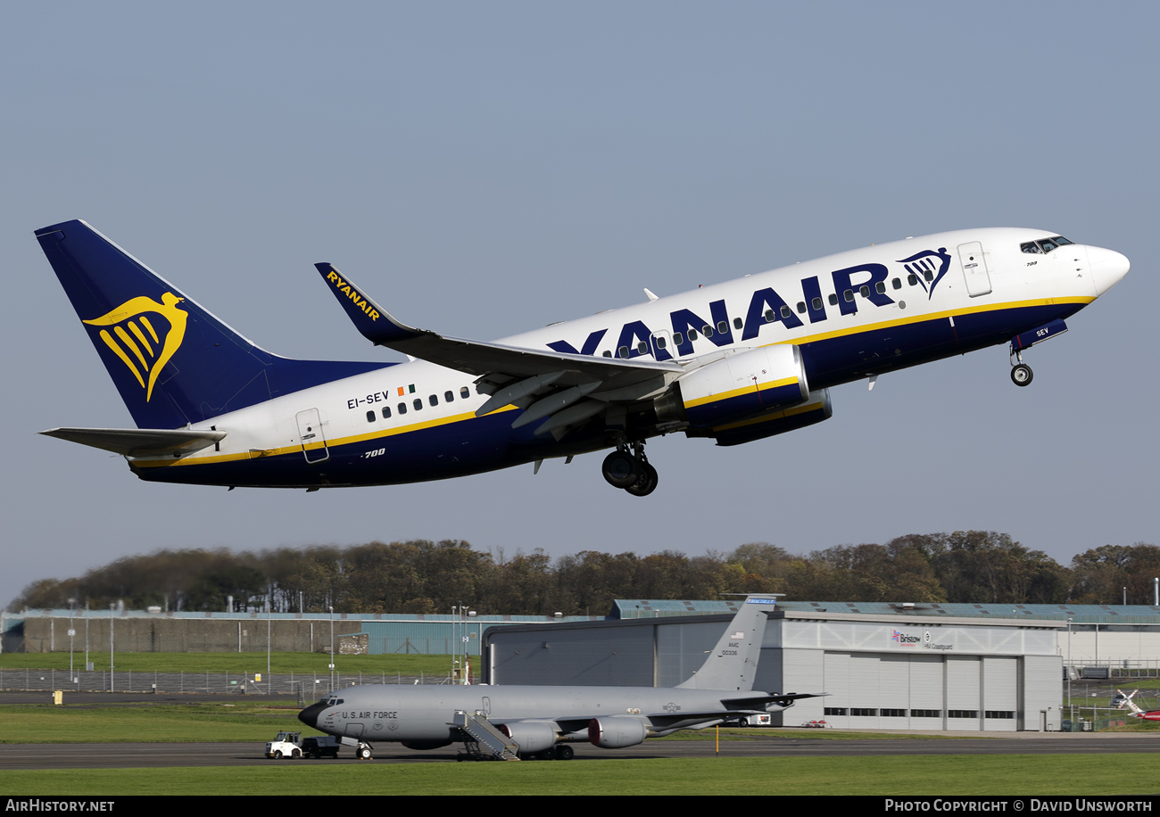 Aircraft Photo of EI-SEV | Boeing 737-73S | Ryanair | AirHistory.net #92997