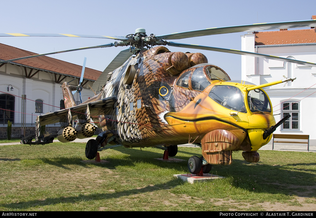 Aircraft Photo of 117 | Mil Mi-24D | Hungary - Air Force | AirHistory.net #93024