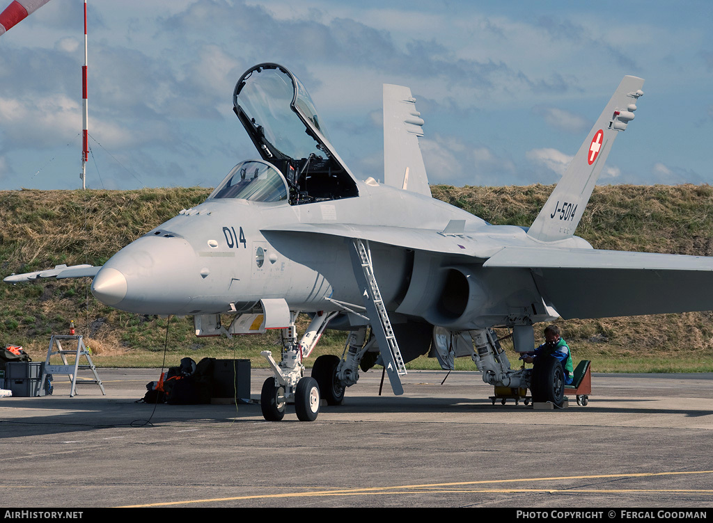 Aircraft Photo of J-5014 | McDonnell Douglas F/A-18C Hornet | Switzerland - Air Force | AirHistory.net #93029