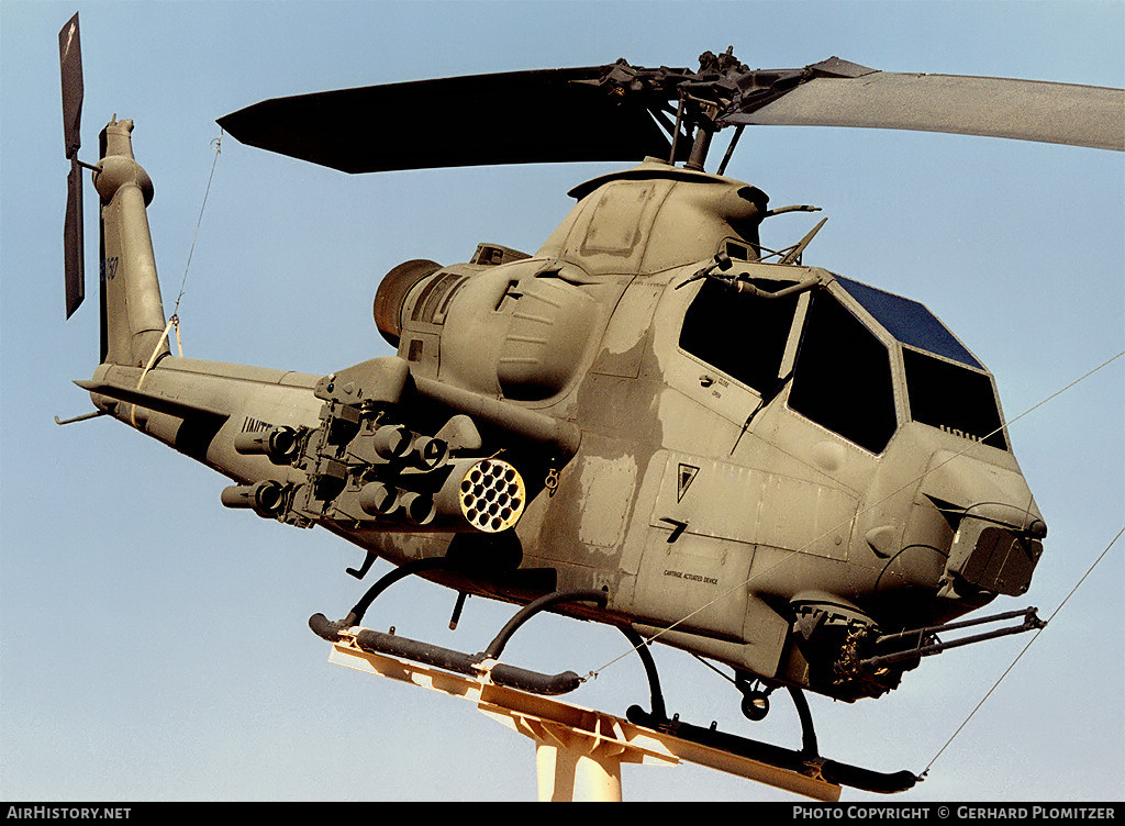 Aircraft Photo of 66-15350 / 0-15350 | Bell AH-1F Cobra (209) | USA - Army | AirHistory.net #93034