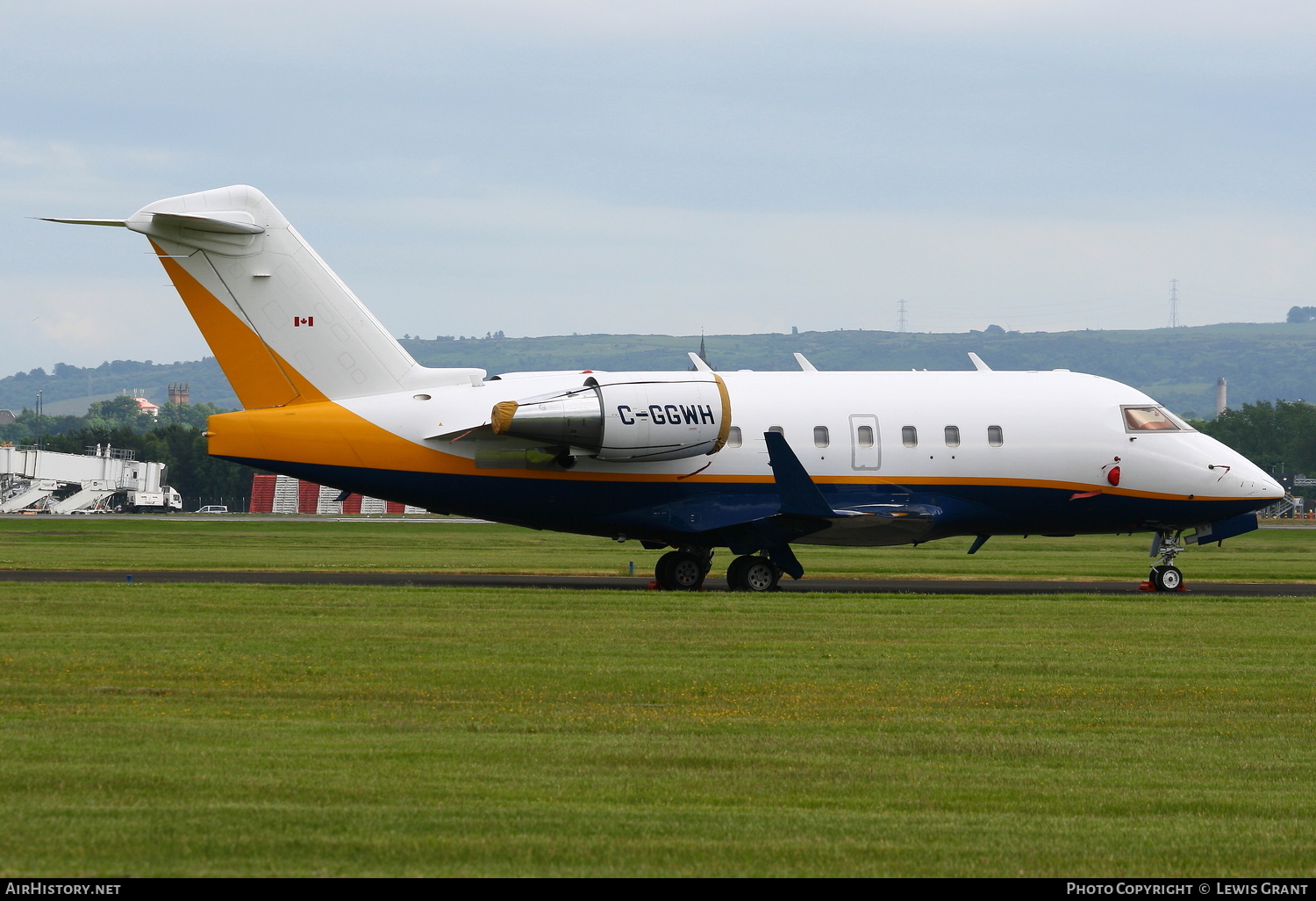 Aircraft Photo of C-GGWH | Bombardier Challenger 604 (CL-600-2B16) | AirHistory.net #93221