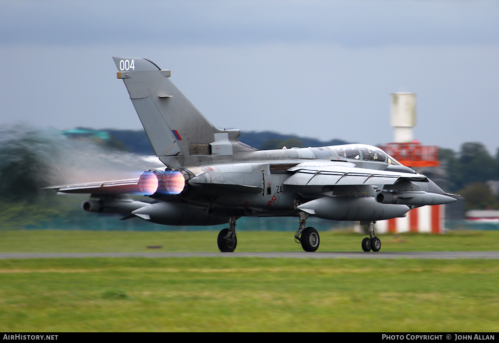 Aircraft Photo of ZA370 | Panavia Tornado GR4A | UK - Air Force | AirHistory.net #93276