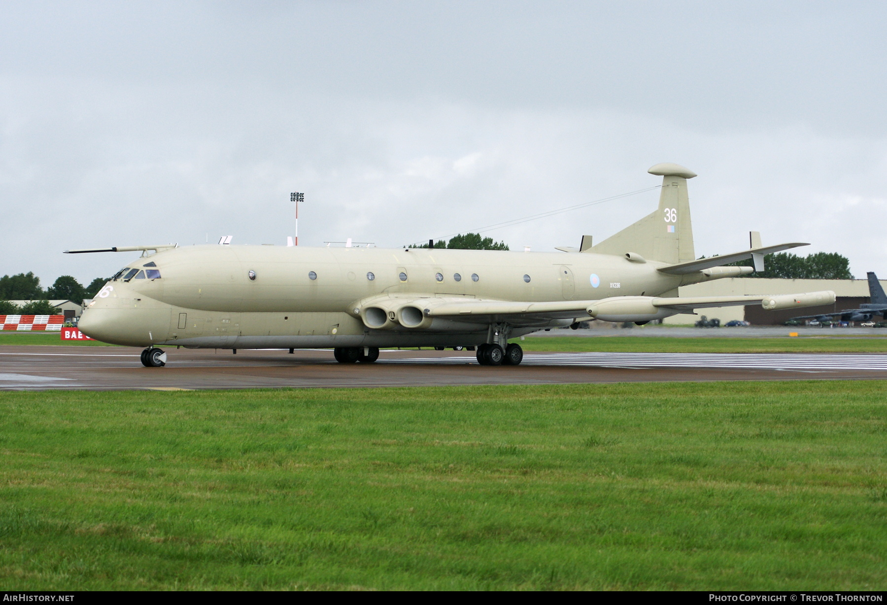 Aircraft Photo of XV236 | Hawker Siddeley HS-801 Nimrod MR.2P | UK - Air Force | AirHistory.net #93288