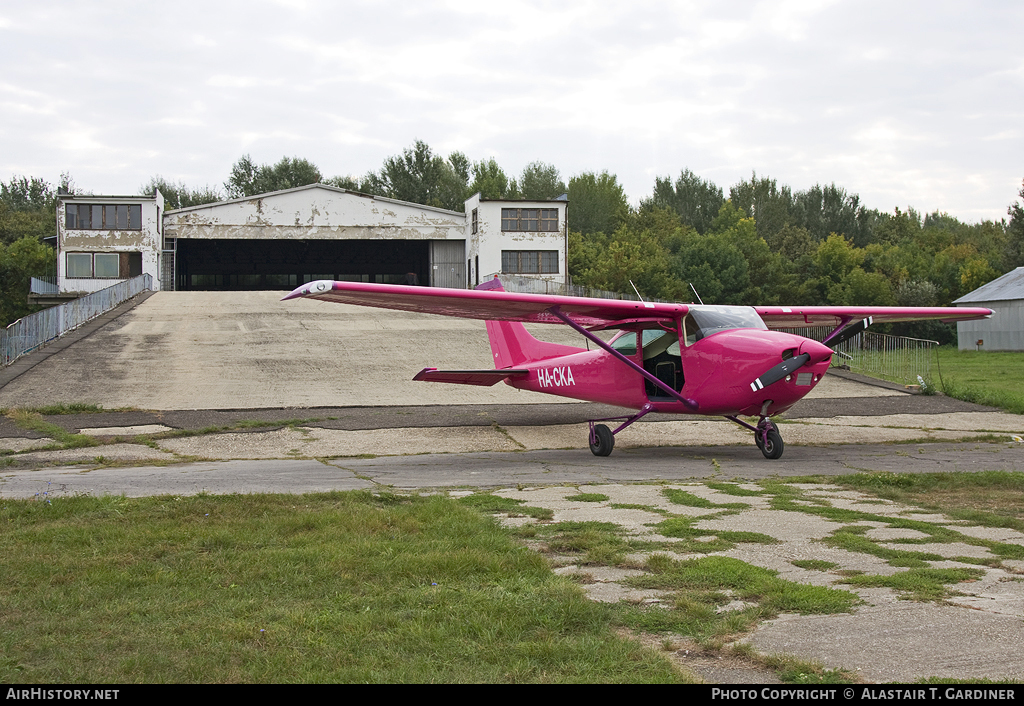 Aircraft Photo of HA-CKA | Reims F182Q Skylane | AirHistory.net #93348