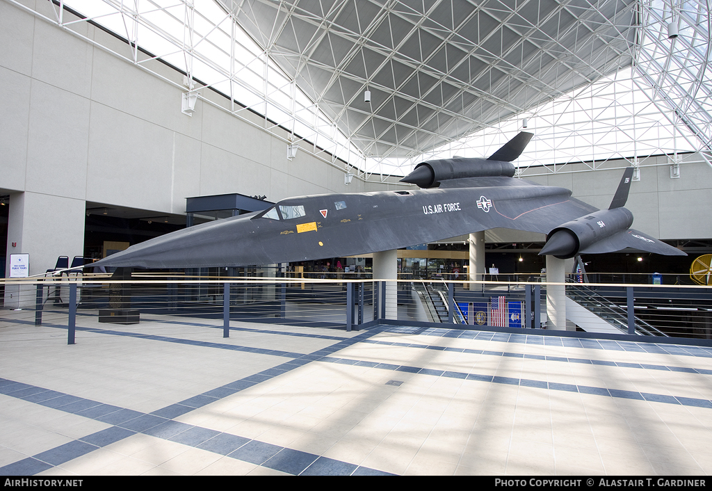 Aircraft Photo of 61-7964 / 17964 | Lockheed SR-71A Blackbird | USA - Air Force | AirHistory.net #93351