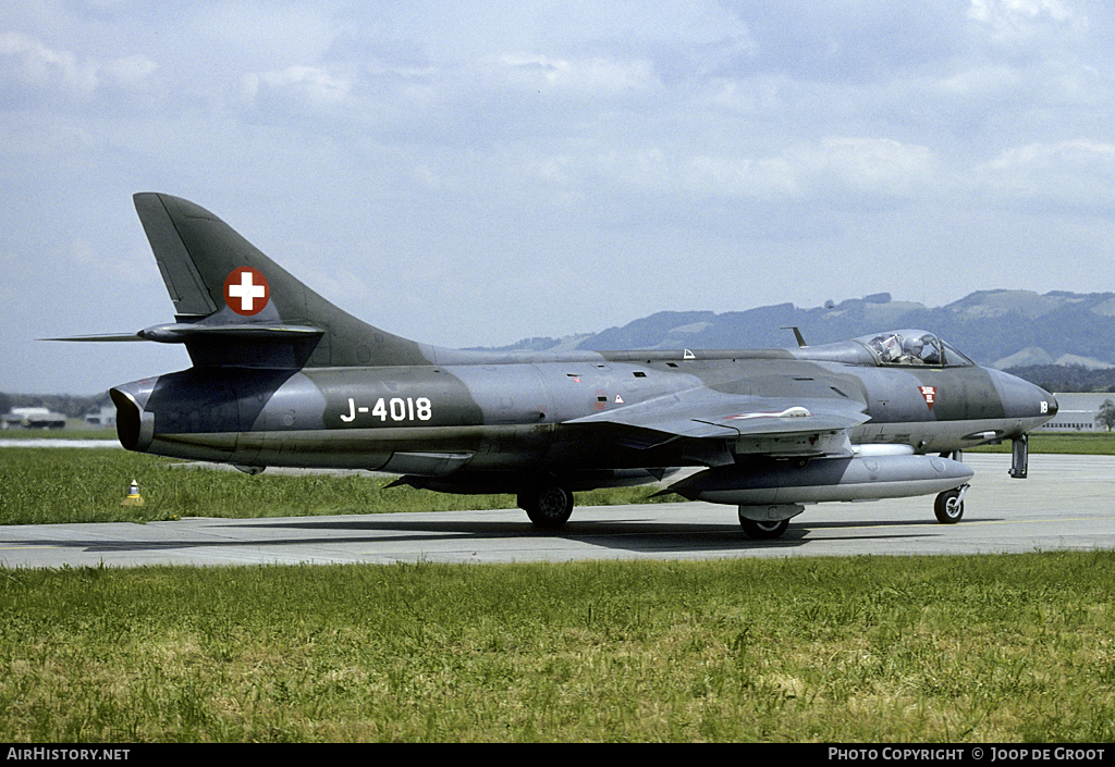 Aircraft Photo of J-4018 | Hawker Hunter F58 | Switzerland - Air Force | AirHistory.net #93619