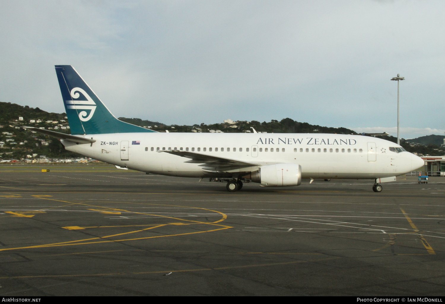 Aircraft Photo of ZK-NGH | Boeing 737-319 | Air New Zealand | AirHistory.net #93664