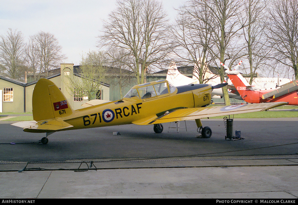 Aircraft Photo of G-BNZC | De Havilland DHC-1 Chipmunk Mk22 | Canada - Air Force | AirHistory.net #93846