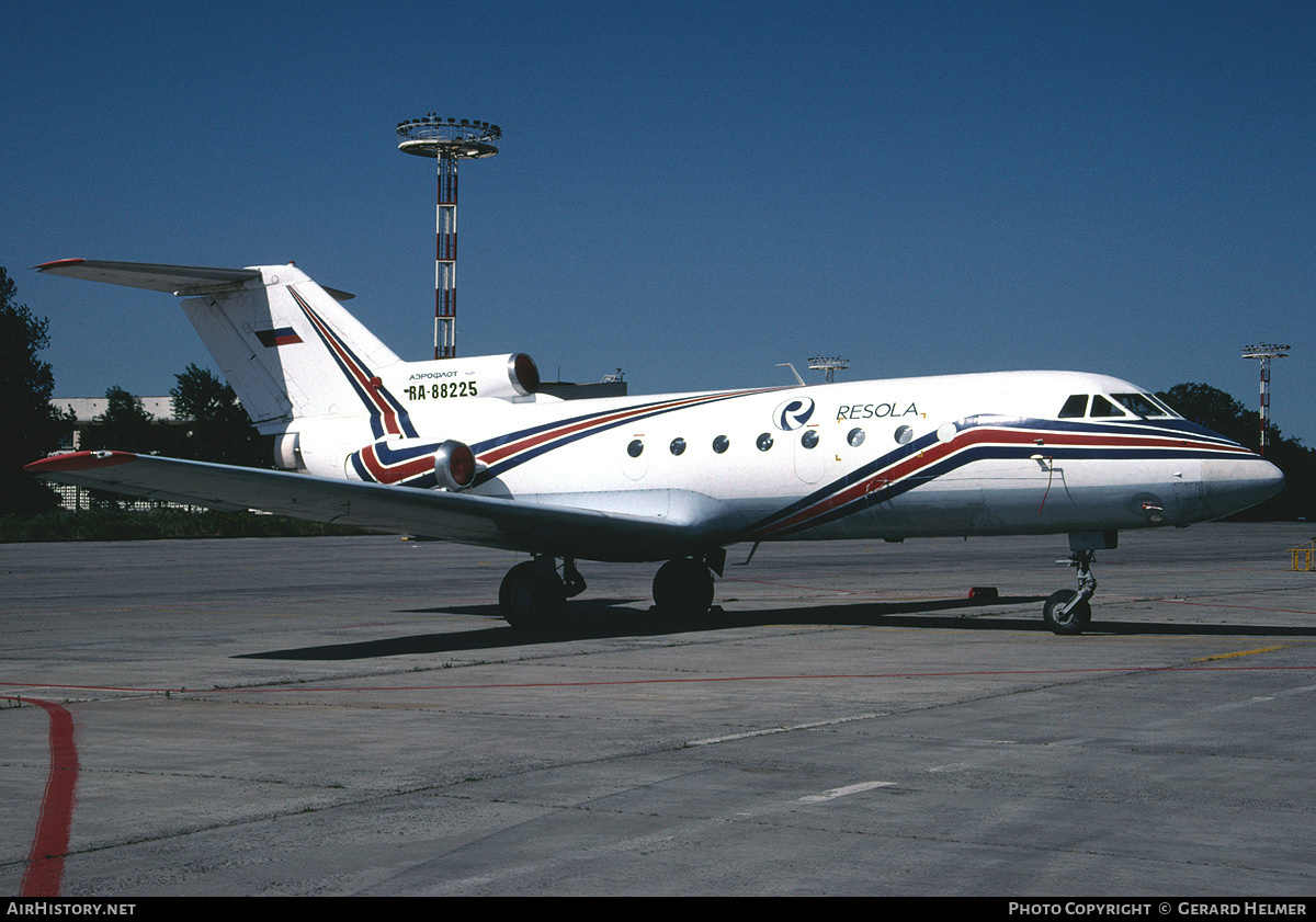 Aircraft Photo of RA-88225 | Yakovlev Yak-40 | Resola | AirHistory.net #93863