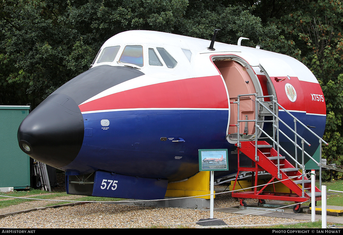 Aircraft Photo of XT575 | Vickers 837 Viscount | UK - Air Force | AirHistory.net #93883