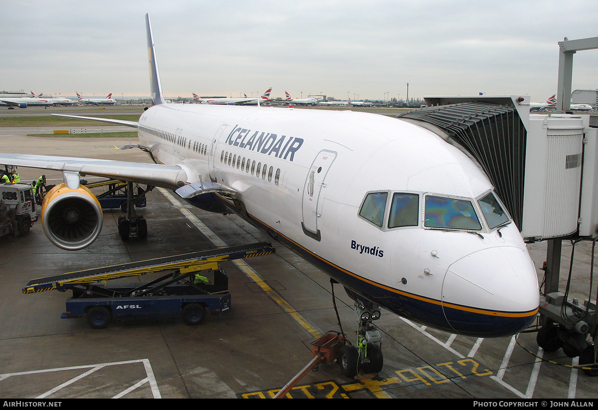 Aircraft Photo of TF-FIN | Boeing 757-208 | Icelandair | AirHistory.net #93884