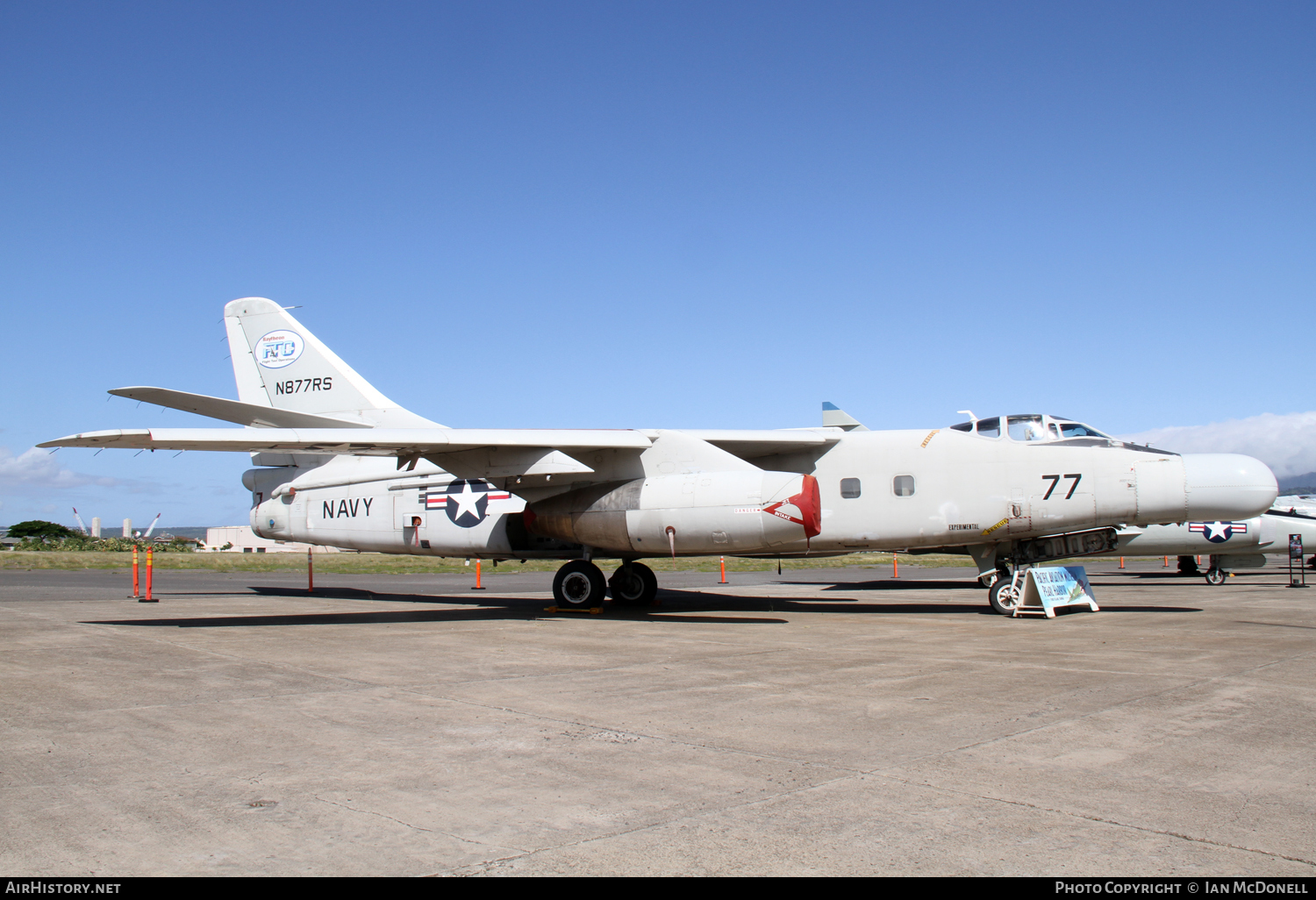 Aircraft Photo of N877RS | Douglas NTA-3B Skywarrior | Raytheon | USA - Navy | AirHistory.net #93947