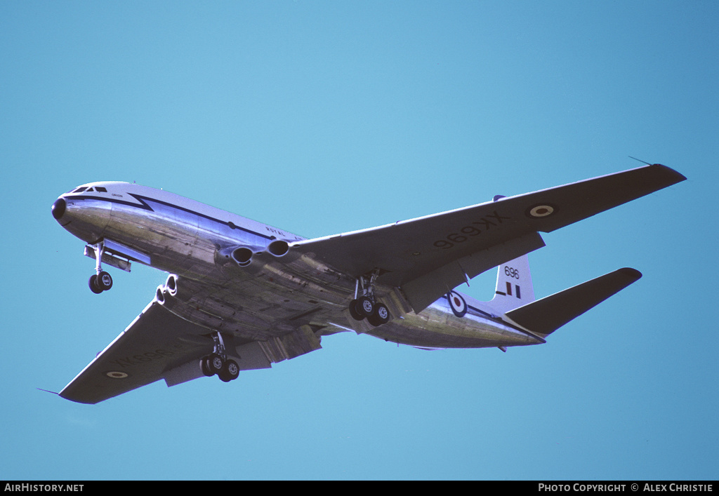 Aircraft Photo of XK696 | De Havilland D.H. 106 Comet C.2 | UK - Air Force | AirHistory.net #94025
