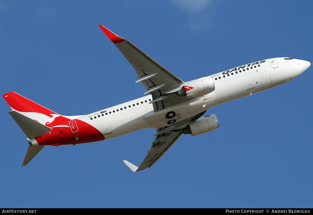 Aircraft Photo of VH-VZE | Boeing 737-838 | Qantas | AirHistory.net #94042