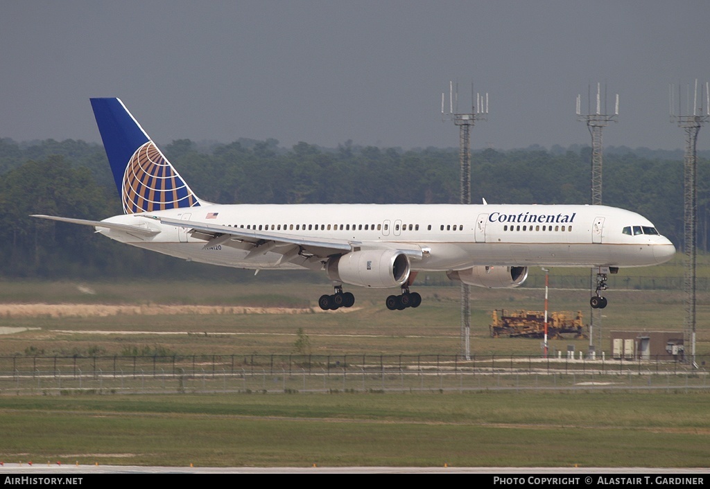 Aircraft Photo of N14120 | Boeing 757-224 | Continental Airlines | AirHistory.net #94047