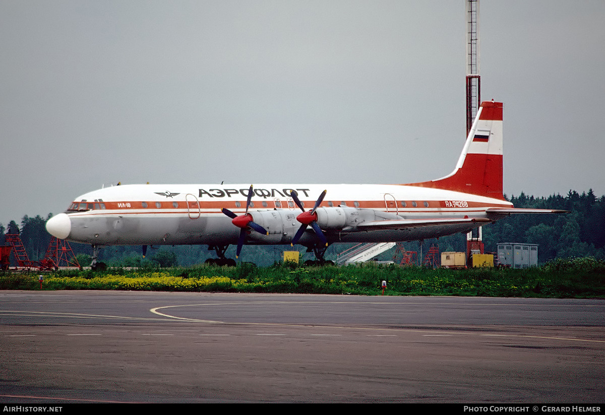 Aircraft Photo of RA-74268 | Ilyushin Il-18D | Aeroflot | AirHistory.net #94194