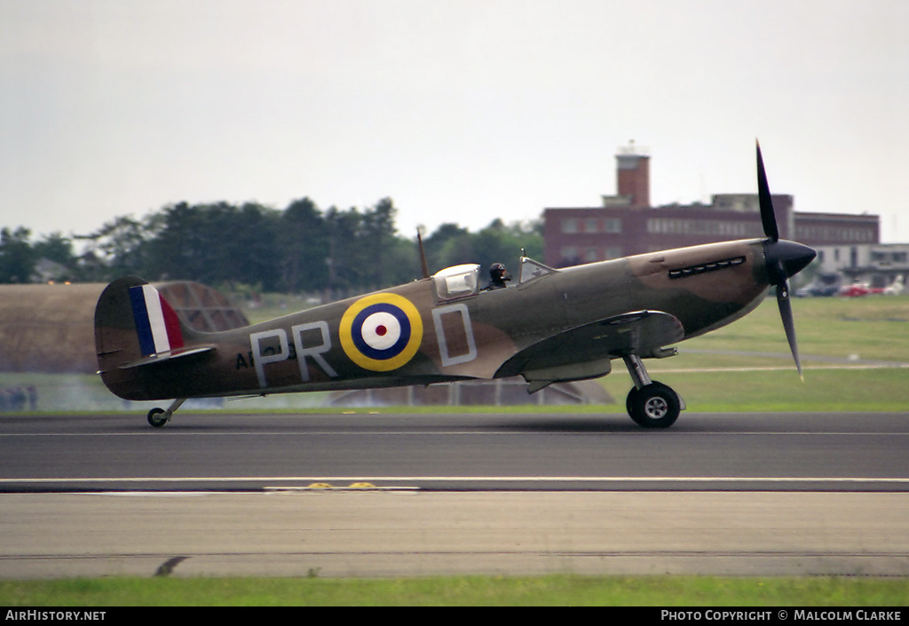 Aircraft Photo of G-AIST / AR213 | Supermarine 300 Spitfire Mk1A | UK - Air Force | AirHistory.net #94249