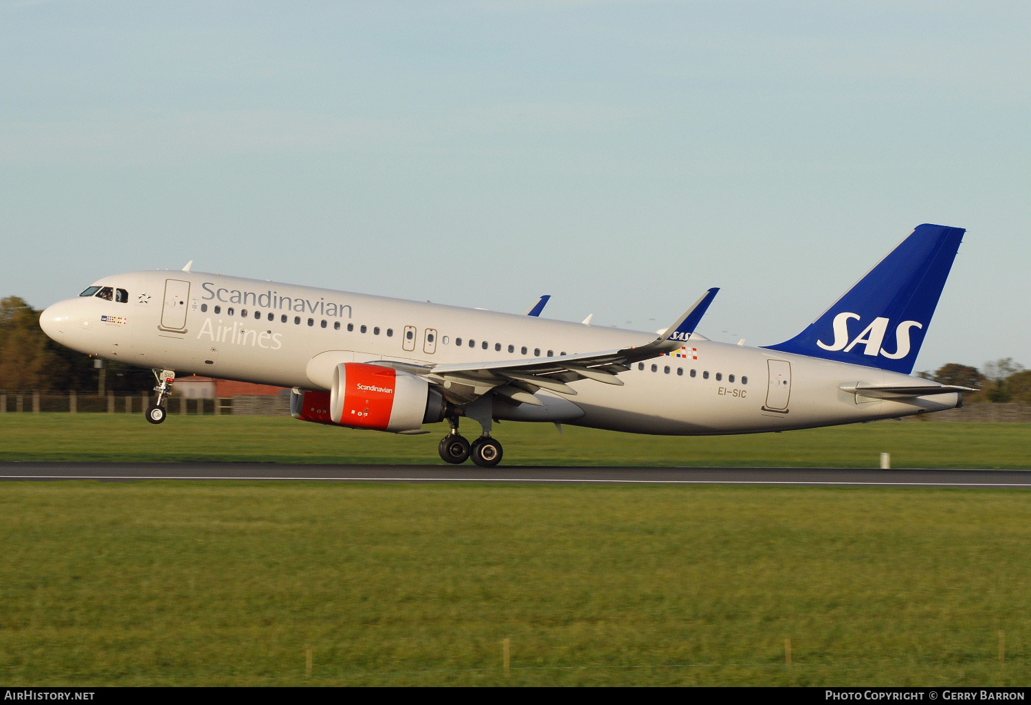 Aircraft Photo of EI-SIC | Airbus A320-251N | Scandinavian Airlines - SAS | AirHistory.net #94267