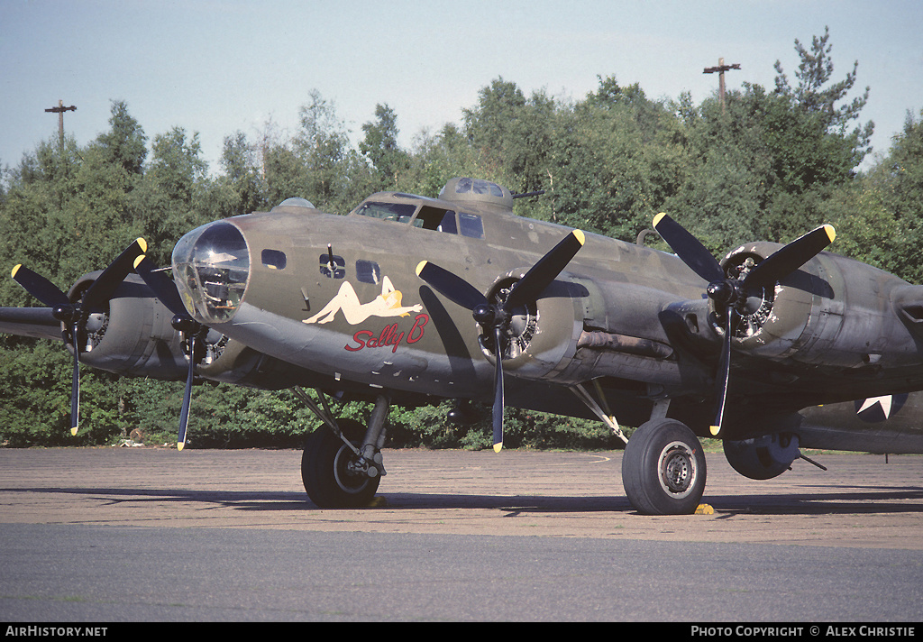 Aircraft Photo of G-BEDF / 124485 | Boeing B-17G Flying Fortress | USA - Air Force | AirHistory.net #94277