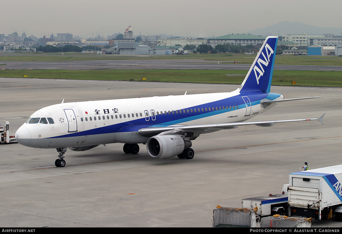 Aircraft Photo of JA8383 | Airbus A320-211 | All Nippon Airways - ANA | AirHistory.net #94799