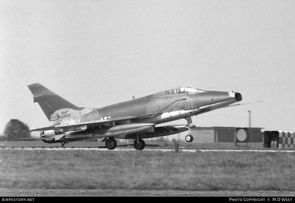 Aircraft Photo of 55-3692 / 0-53692 | North American F-100D Super Sabre | USA - Air Force | AirHistory.net #94833