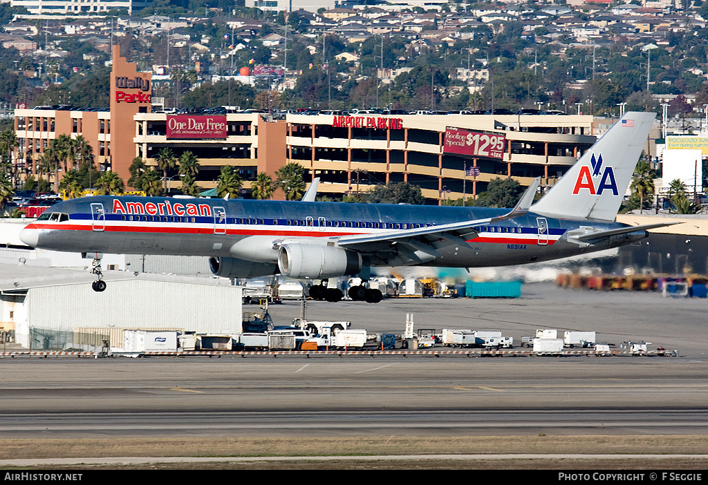 Aircraft Photo of N691AA | Boeing 757-223 | American Airlines | AirHistory.net #94884