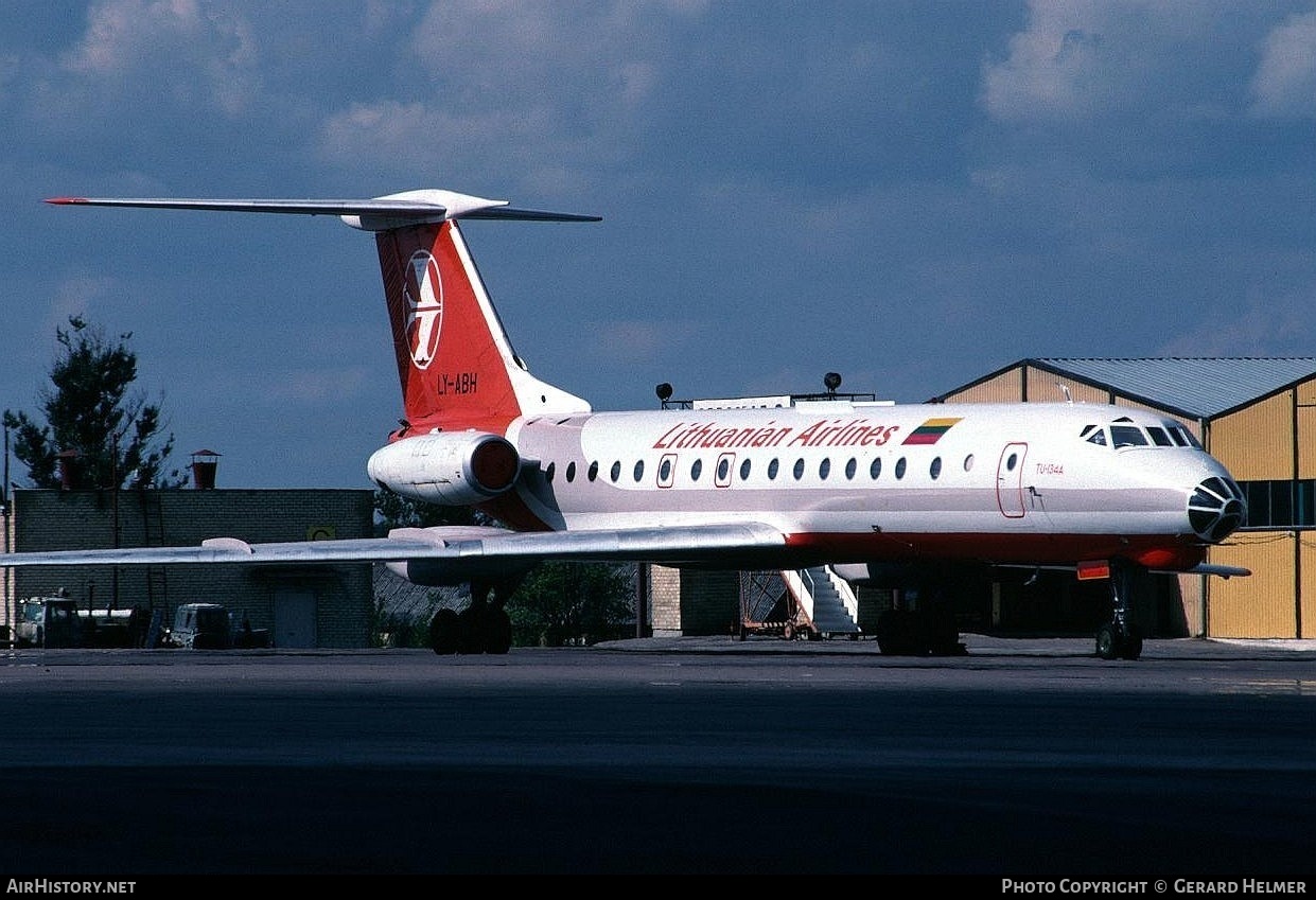 Aircraft Photo of LY-ABH | Tupolev Tu-134A | Lithuanian Airlines | AirHistory.net #94943