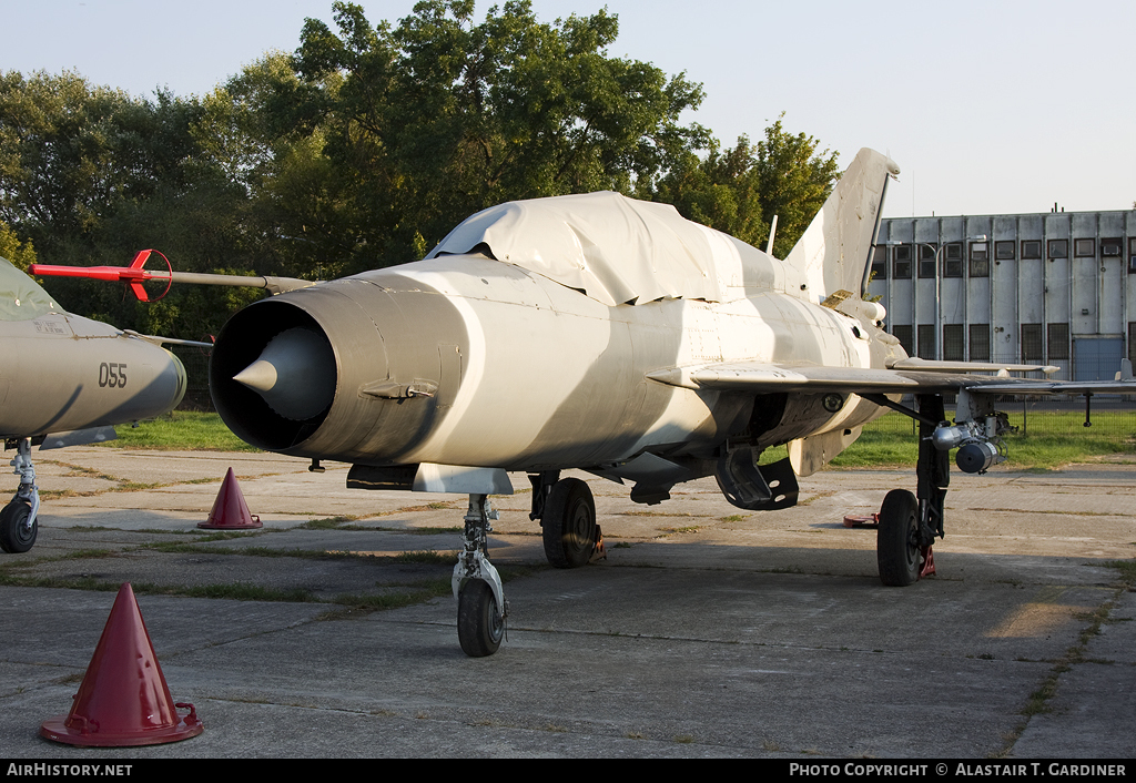 Aircraft Photo of 086 | Mikoyan-Gurevich MiG-21UM | Hungary - Air Force | AirHistory.net #95064