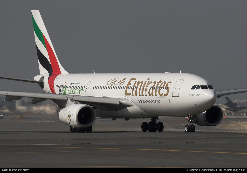 Aircraft Photo of A6-EKY | Airbus A330-243 | Emirates | AirHistory.net #95092