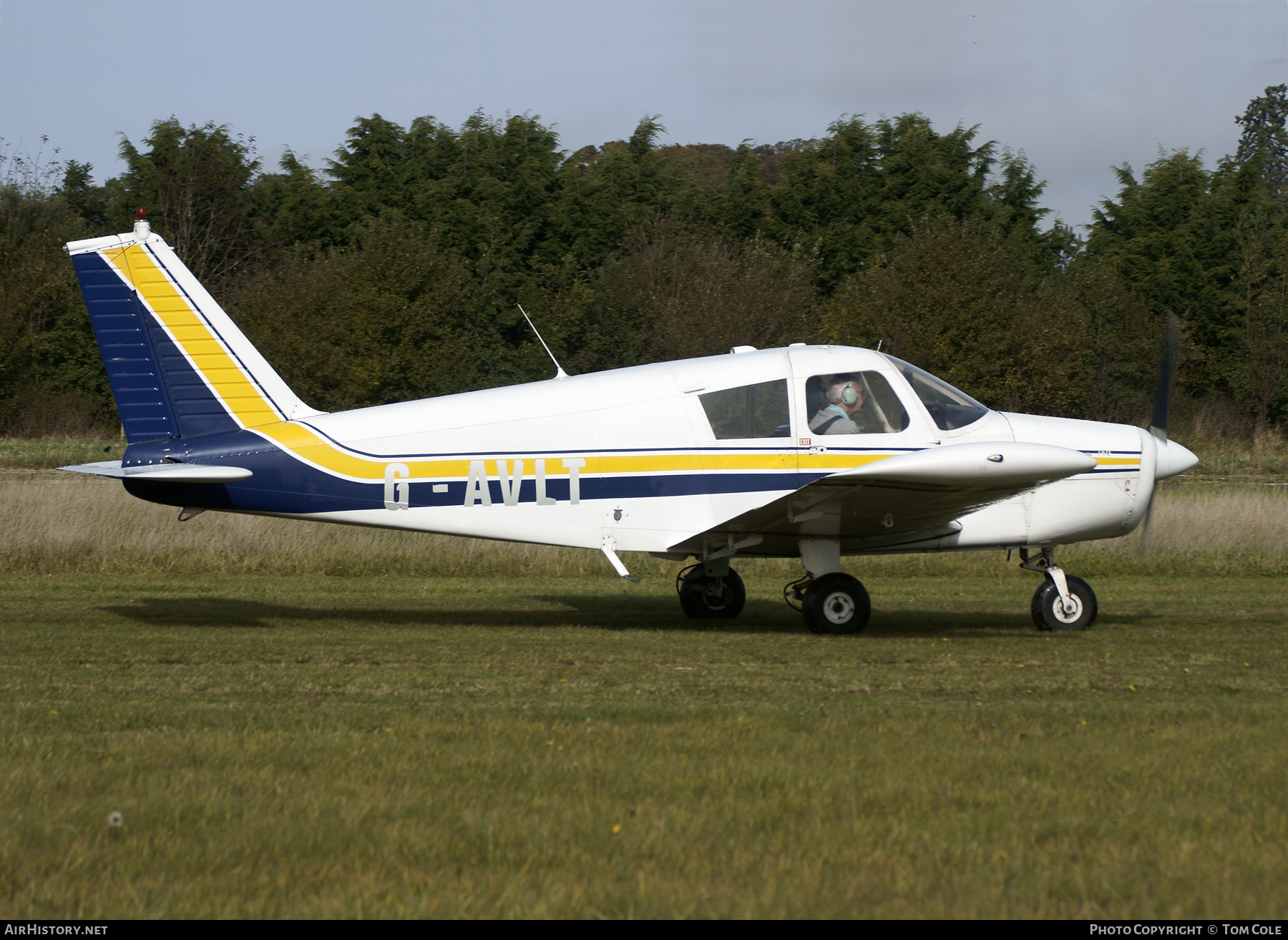 Aircraft Photo of G-AVLT | Piper PA-28-140 Cherokee | AirHistory.net #95342