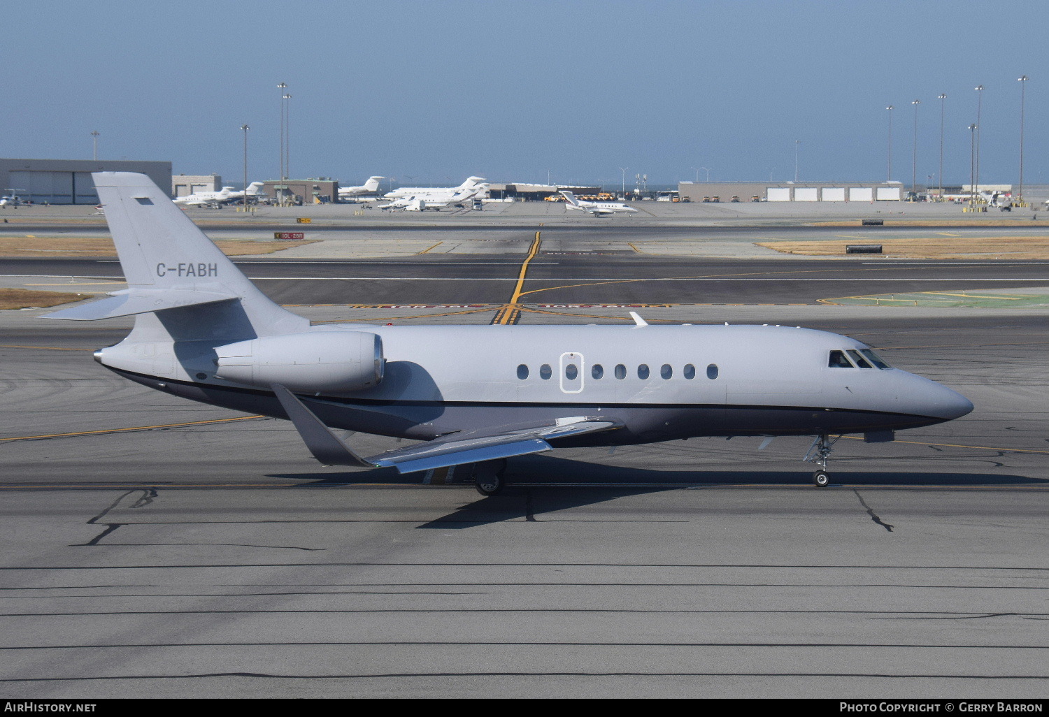 Aircraft Photo of C-FABH | Dassault Falcon 2000LX | AirHistory.net #95498