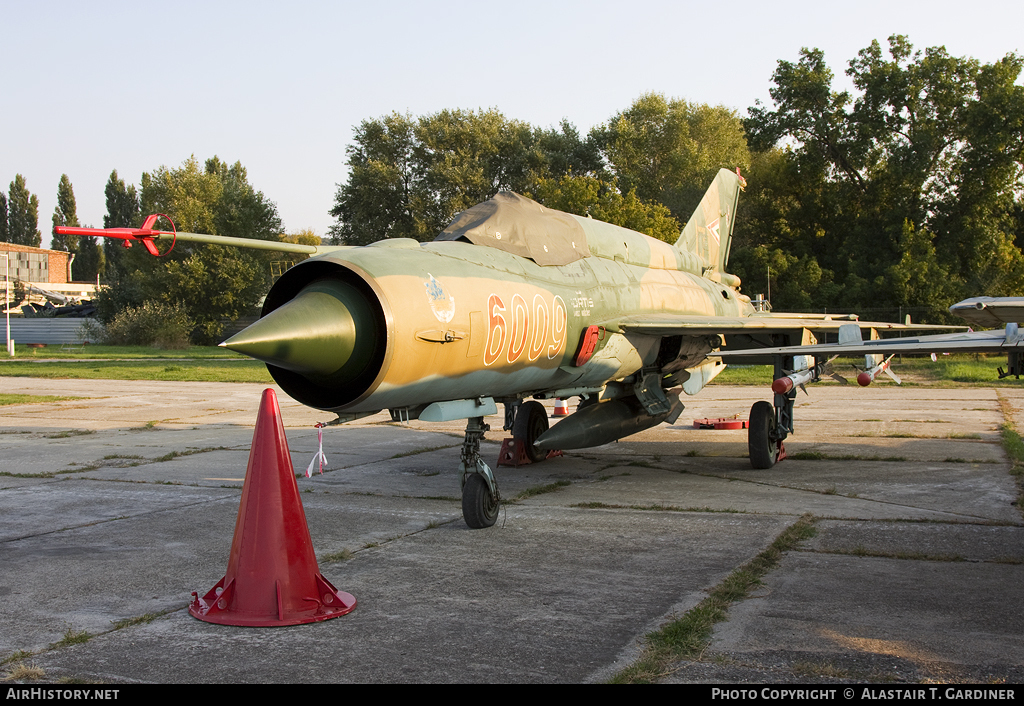 Aircraft Photo of 6009 | Mikoyan-Gurevich MiG-21bis | Hungary - Air Force | AirHistory.net #95500