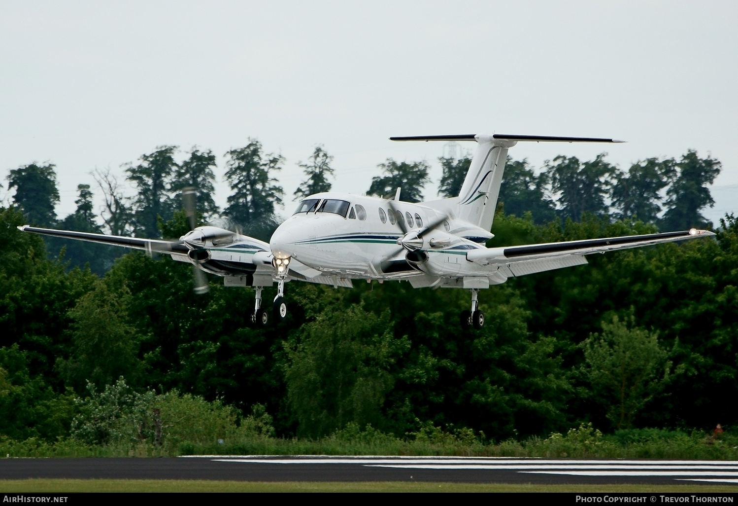 Aircraft Photo of G-IASM | Beech 200 Super King Air | AirHistory.net #95502