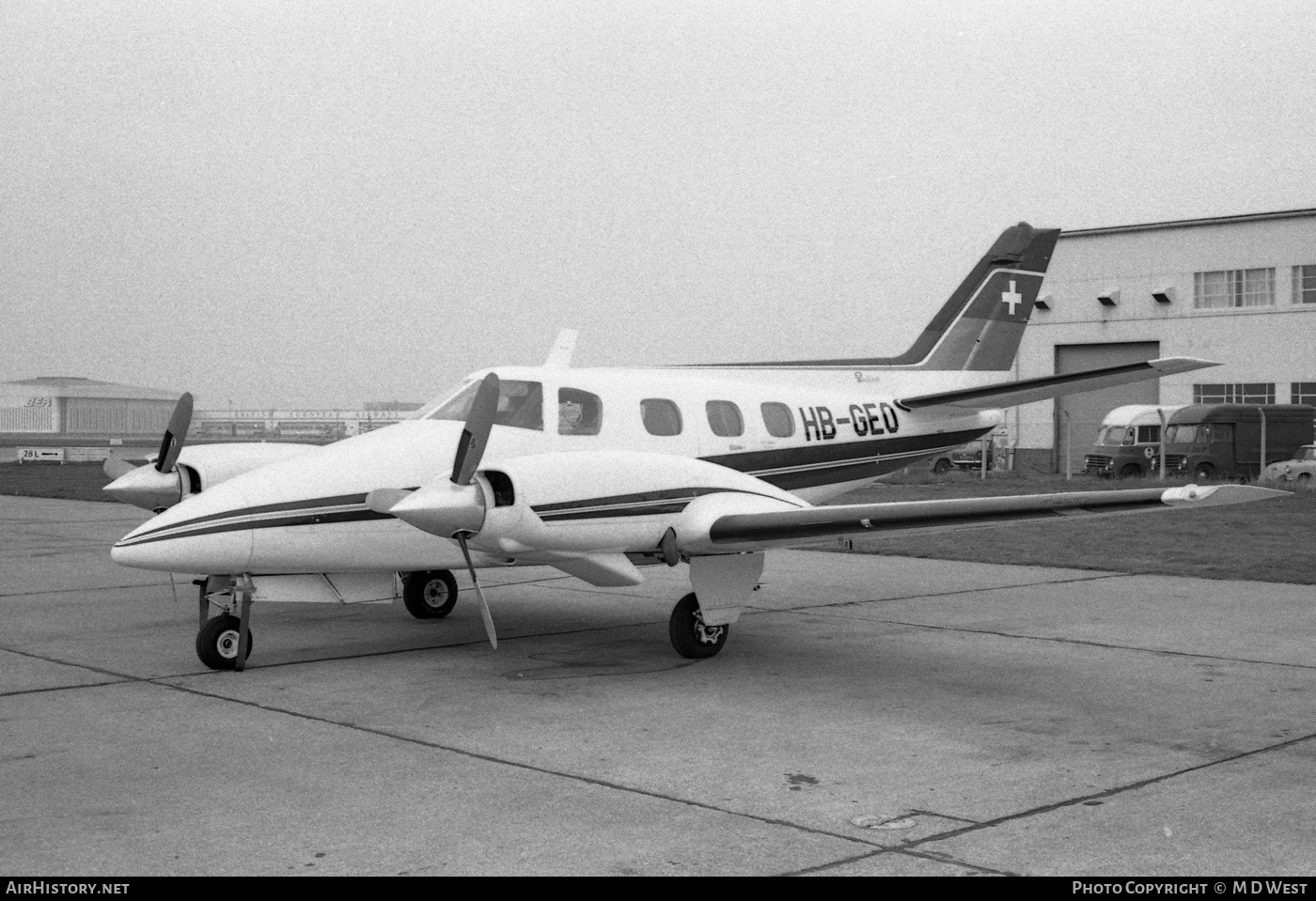 Aircraft Photo of HB-GEO | Beech A60 Duke | AirHistory.net #95668